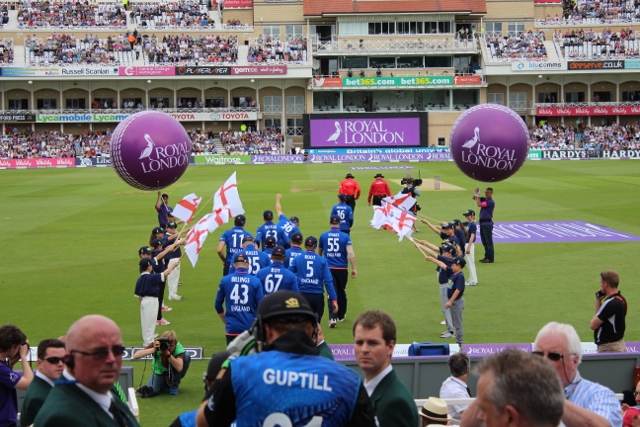 And you the fans, welcome the teams out at a dry and warm Trent Bridge for the start of the 4th ODI.